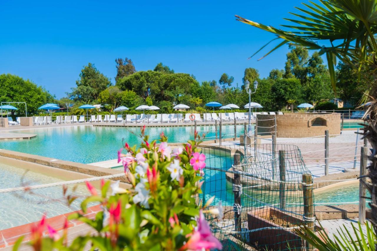 Camping Le Palme Marina Di Bibbona Exterior photo