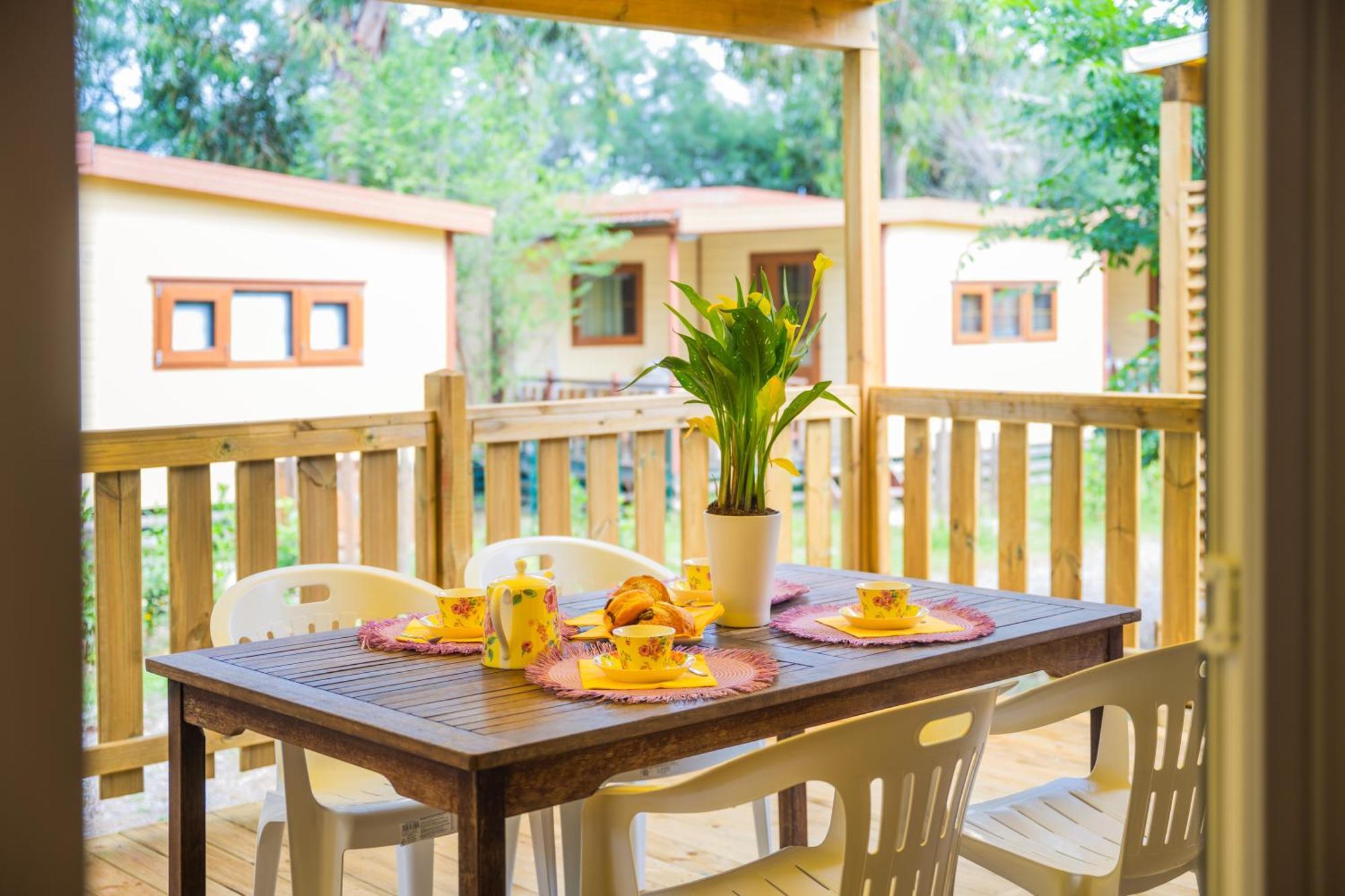 Camping Le Palme Marina Di Bibbona Exterior photo